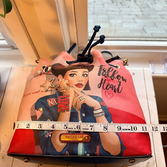 Nicole Lee | Multicolor Artistic Crossbody Bucket Bag with 3-D Embellishments - Picture 7 of 10